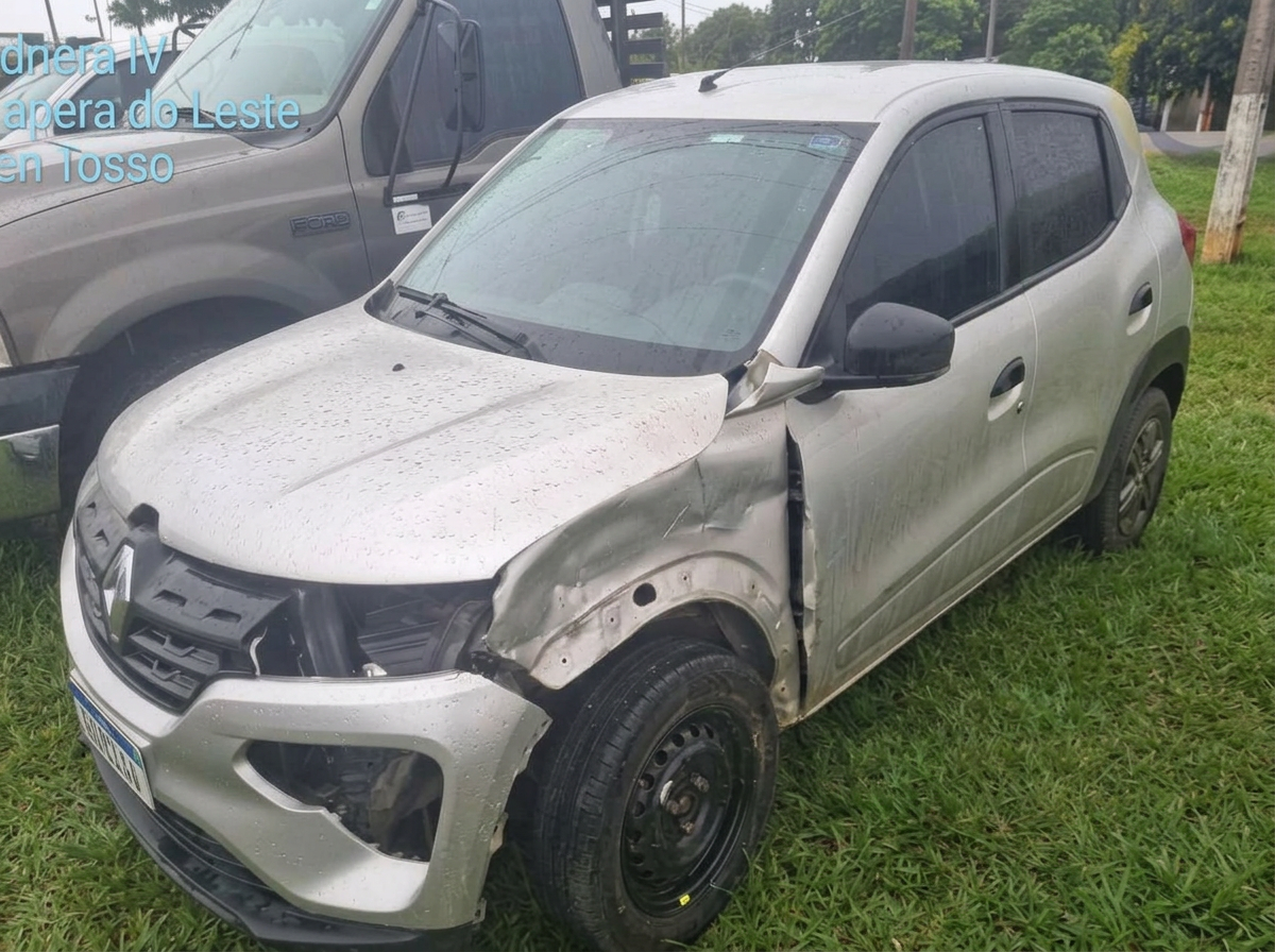 Renault Kwid · Lateral recuperada — antes